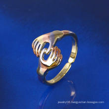 Xuping Two-Tone Handshake Finger Ring